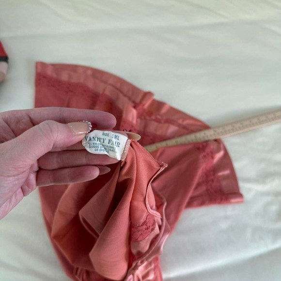 pink lace nightgown vanity fair pink lace nightgown size small - Picture 5 of 5